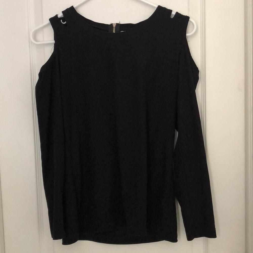 Black shirt
